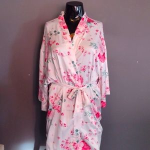 NEW! Floral Bathrobe